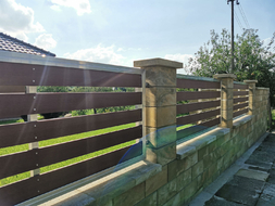 Rámová plotová pole bez lakování, výplň PILWOOD, zakázková výroba FL BRÁNY (ilustrační foto)
 Rámová plotová pole bez lakování, výplň PILWOOD, zakázková výroba FL BRÁNY (ilustrační foto)