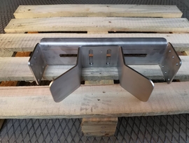 Detail horní kapsy - posuvné hliníkové brány nadstandardních rozměrů BIG BOSS, značka FL BRÁNY.