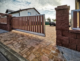 Hliníková posuvná brána značky FL BRÁNY 