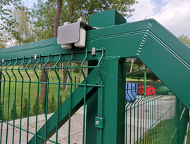 Automatická hliníková posuvná brána, plotová pole, branka, elektrický pohon. Zakázková výroba FL BRÁNY.