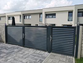 Automatická hliníková posuvná brána, plotová pole, branka, elektrický pohon. Zakázková výroba FL BRÁNY.