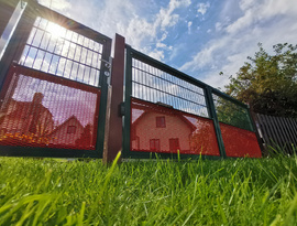 Automatická hliníková posuvná brána, plotová pole, branka, elektrický pohon. Zakázková výroba FL BRÁNY.