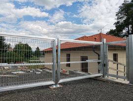 Automatická hliníková posuvná brána, plotová pole, branka, elektrický pohon. Zakázková výroba FL BRÁNY.