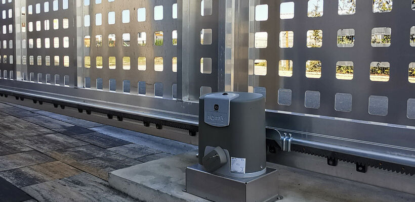 Jak vybrat pohon pro posuvnou bránu